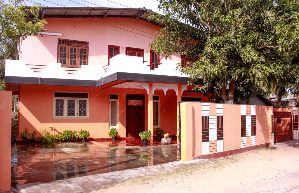 D'Villa Guest House Jaffna Exterior foto